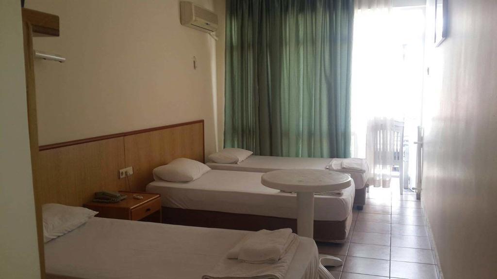 Guevenir Hotel Okurcalar Bilik gambar